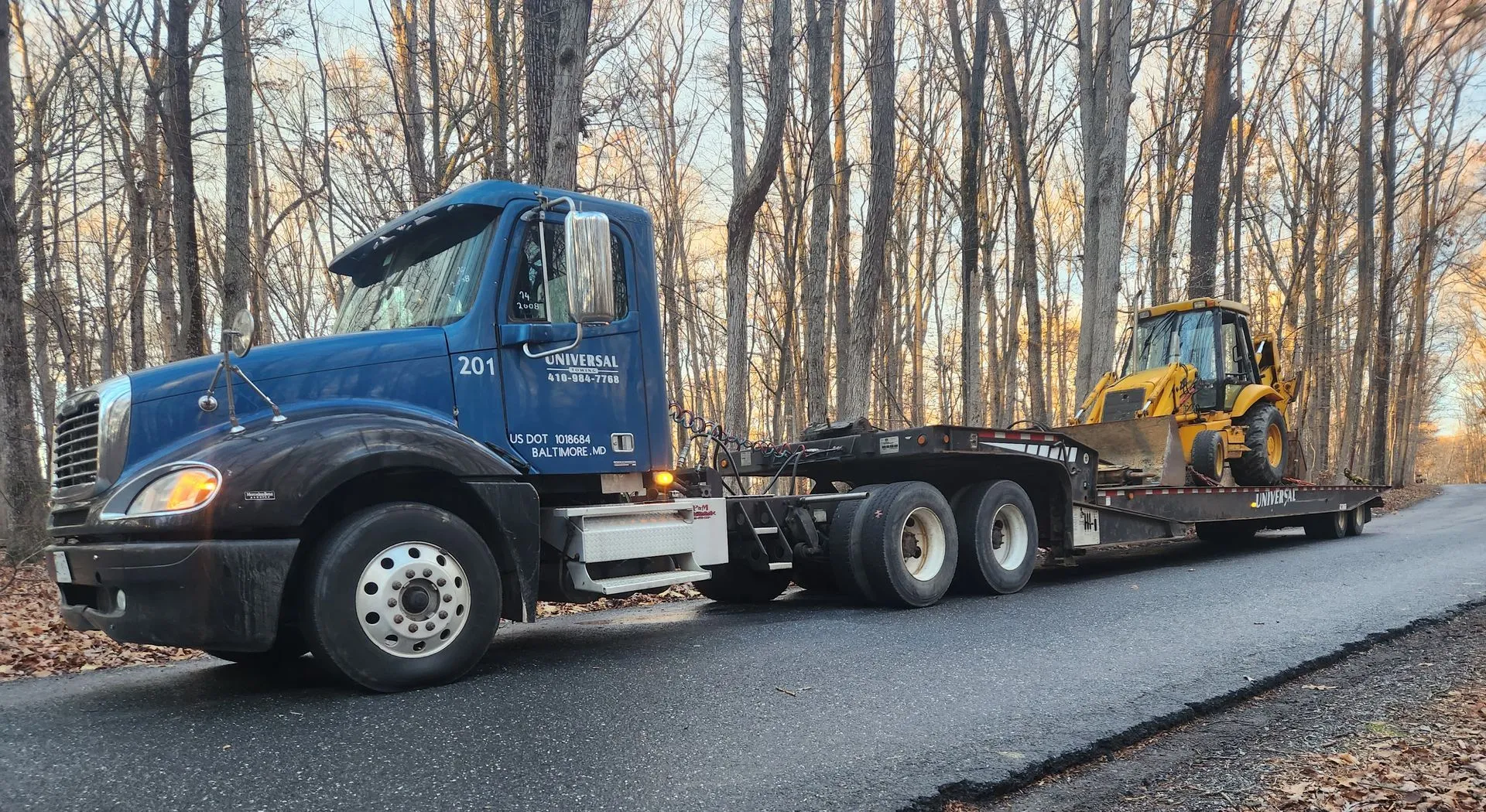 Landoll Equipment and Container Hauling - Universal Towing Baltimore MD professional service